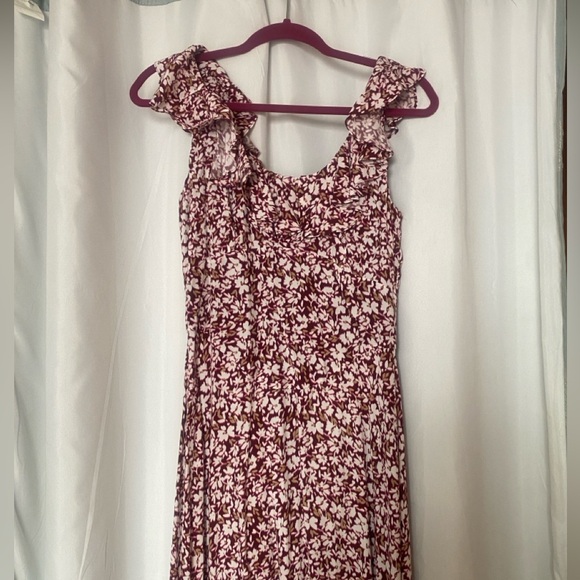 Madewell Dresses & Skirts - Madewell Ruffled Scoopneck Maxi Dress in Floral NWT